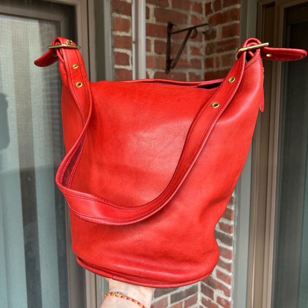 Vintage coach duffel sac style 9085 red leather bucket bag retro 90s y2k hobo